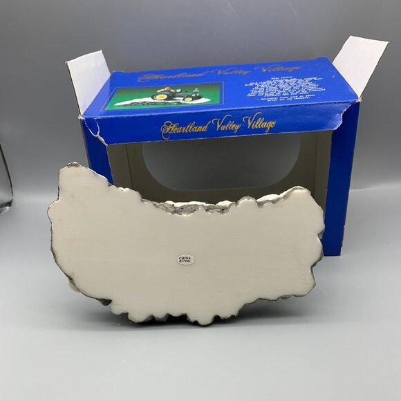 Heartland Valley Christmas Village Green Tractor on Hill of Snow in Original Box - Picture 10 of 10